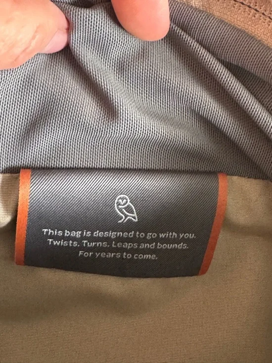 Bellroy Sling Crossbody Bag Navy Everyday Casual Travel Minimalist EDC OS - Picture 7 of 15